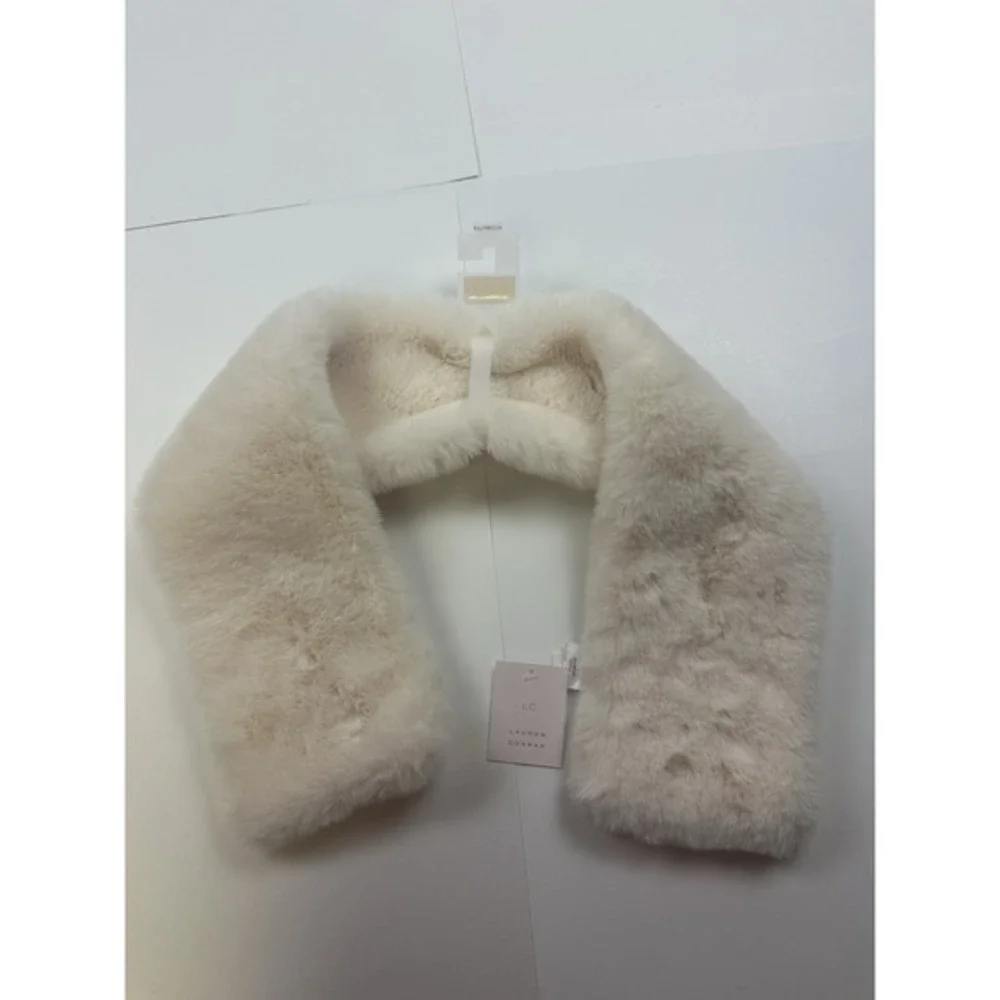 New Lauren Conrad Faux Fur Thick‎ Plush Neck Warmer Ivory